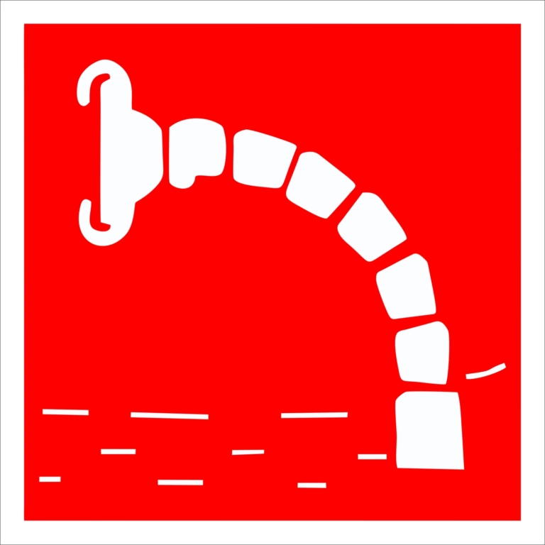 Знак ПБ F07 Пожарный водоисточник световозвращающий (пластик 200*200)